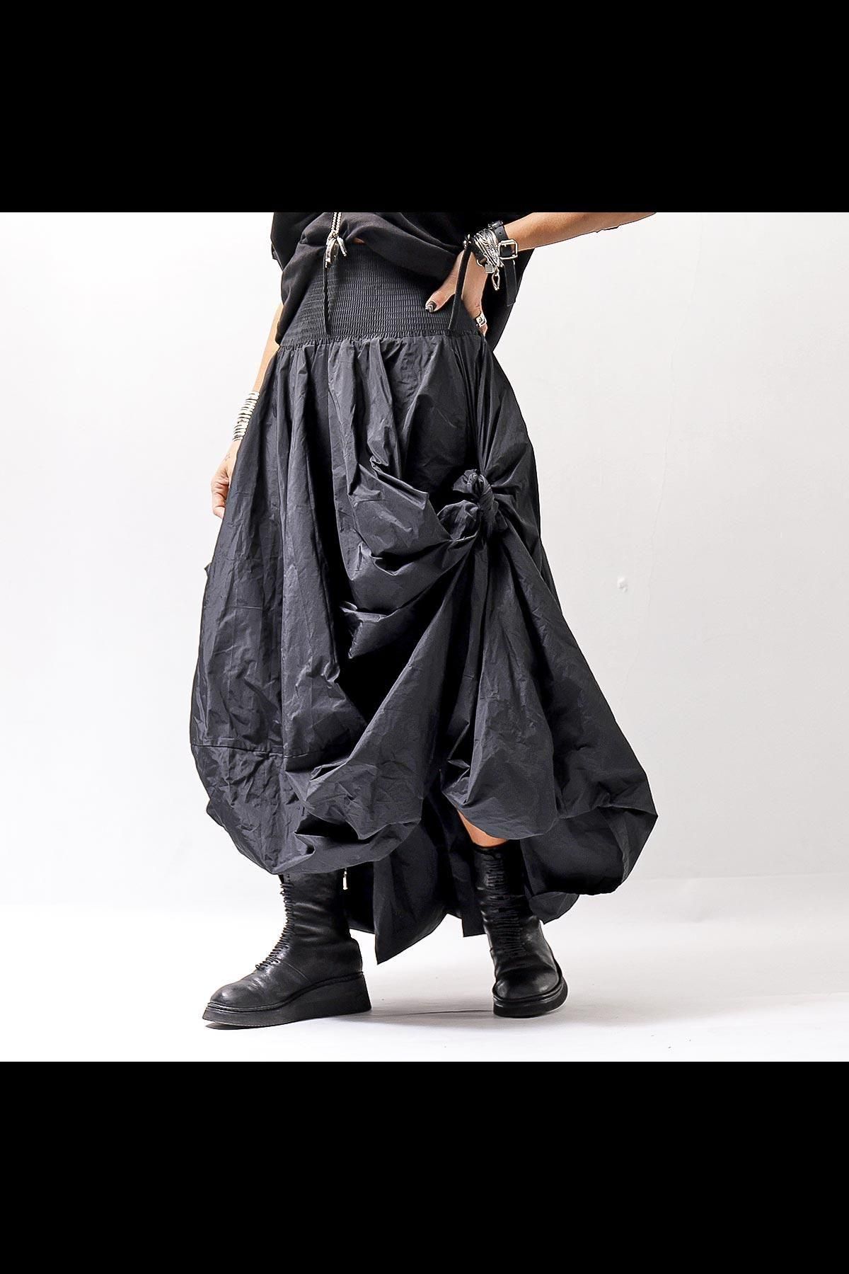 <img class='new_mark_img1' src='https://img.shop-pro.jp/img/new/icons8.gif' style='border:none;display:inline;margin:0px;padding:0px;width:auto;' />MULTIWAY SHAPE MEMORY SKIRT DRESS 4045_BLACK