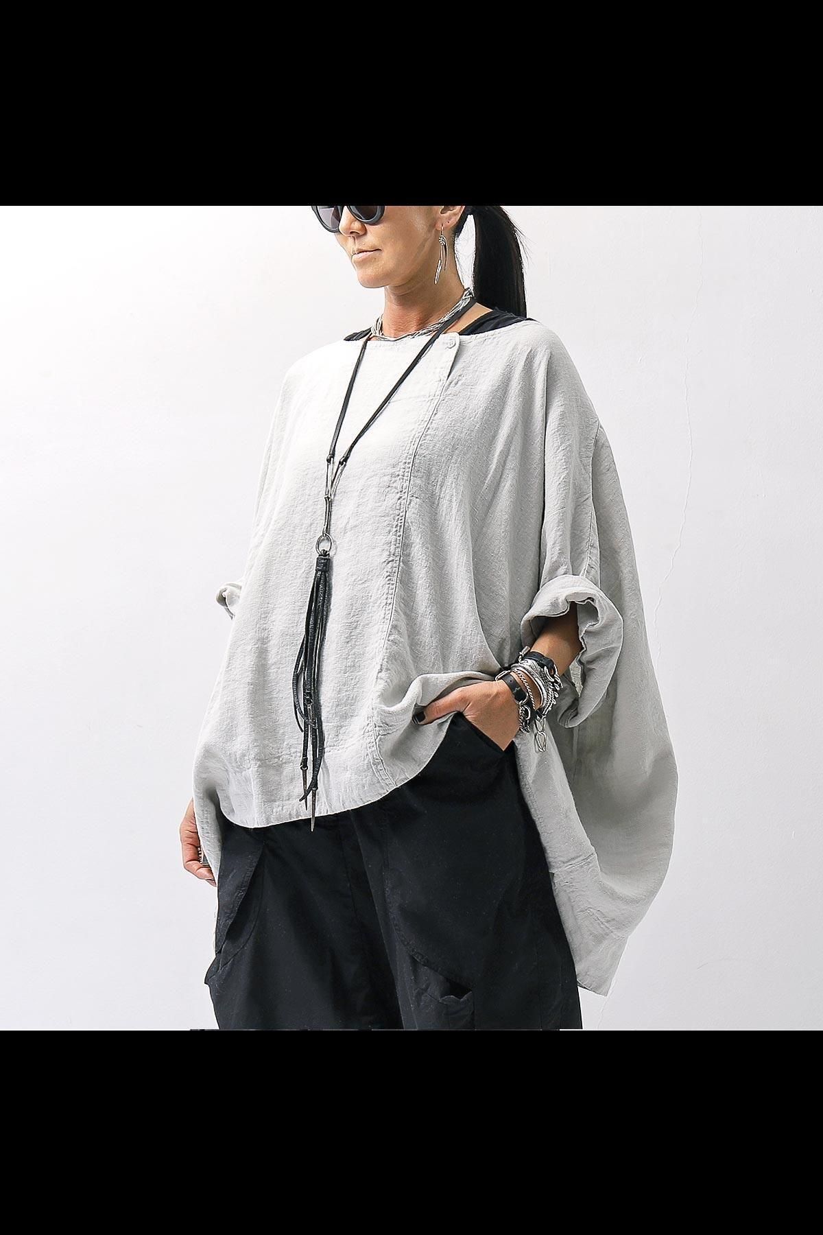 <img class='new_mark_img1' src='https://img.shop-pro.jp/img/new/icons8.gif' style='border:none;display:inline;margin:0px;padding:0px;width:auto;' />UNISEX OVERSIZED LINEN TOP 354 0506_GREY(SAND GREY)