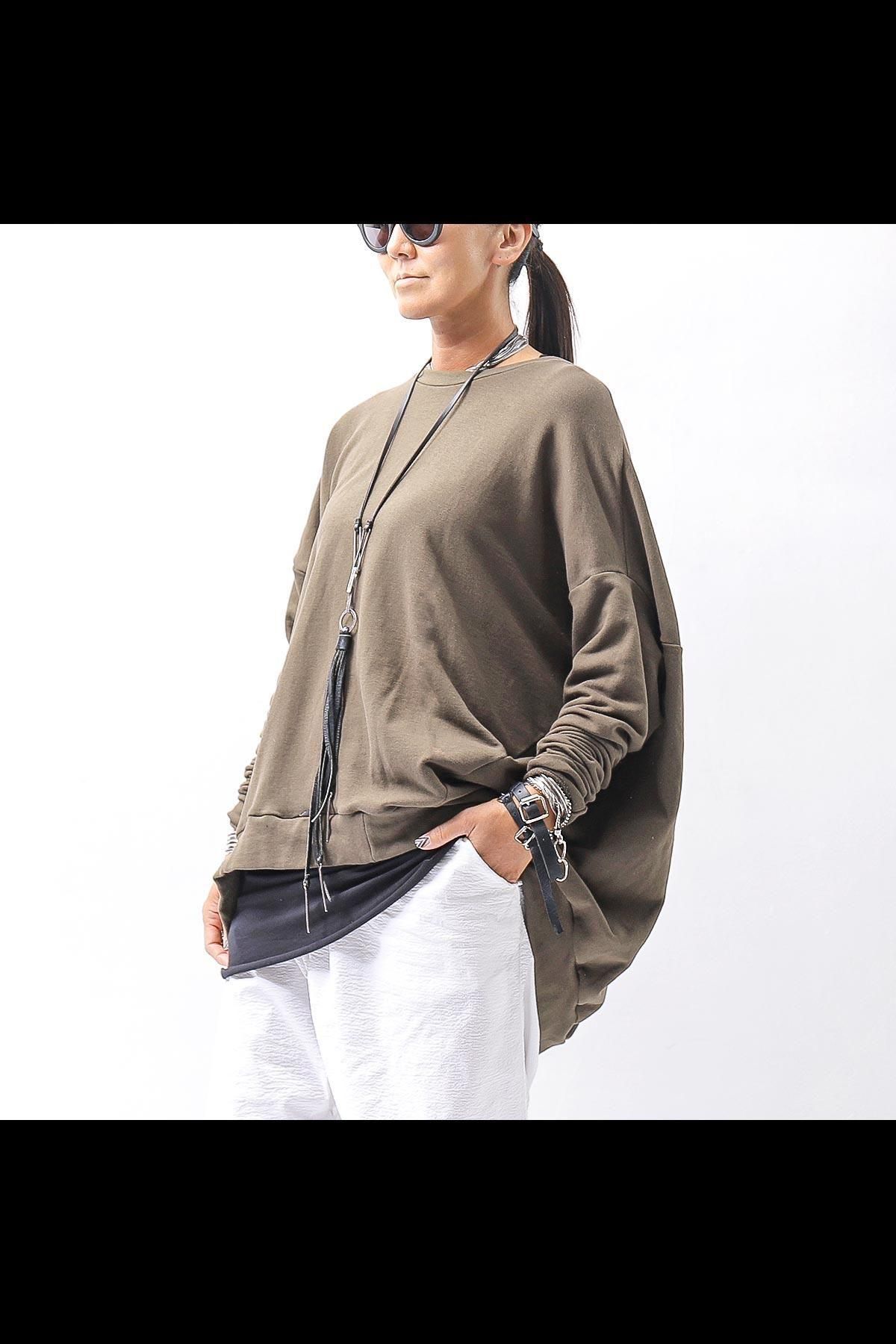 <img class='new_mark_img1' src='https://img.shop-pro.jp/img/new/icons8.gif' style='border:none;display:inline;margin:0px;padding:0px;width:auto;' />UNISEX BACK DRAPE TOP 154QK02_KHAKI BROWN