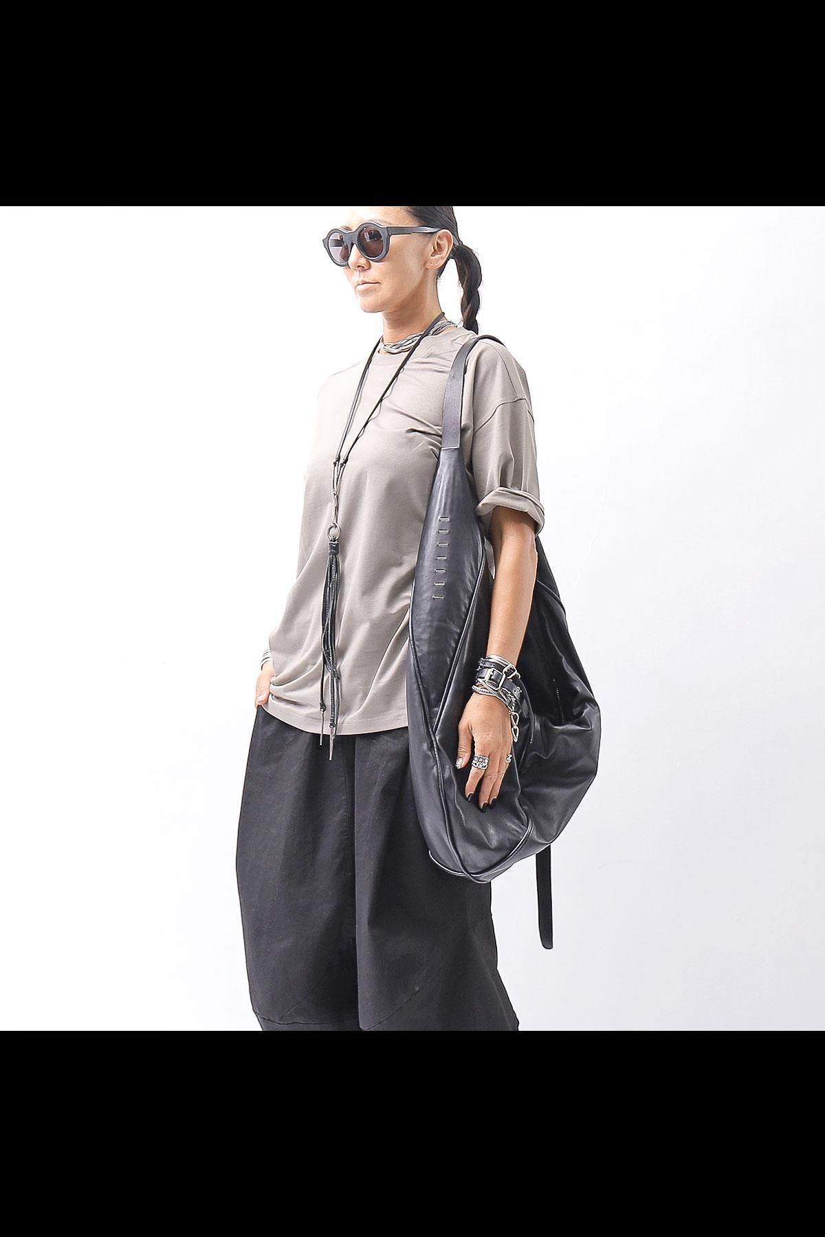 <img class='new_mark_img1' src='https://img.shop-pro.jp/img/new/icons8.gif' style='border:none;display:inline;margin:0px;padding:0px;width:auto;' />2WAY SHOULDER GOCCIA DBM001_BLACK