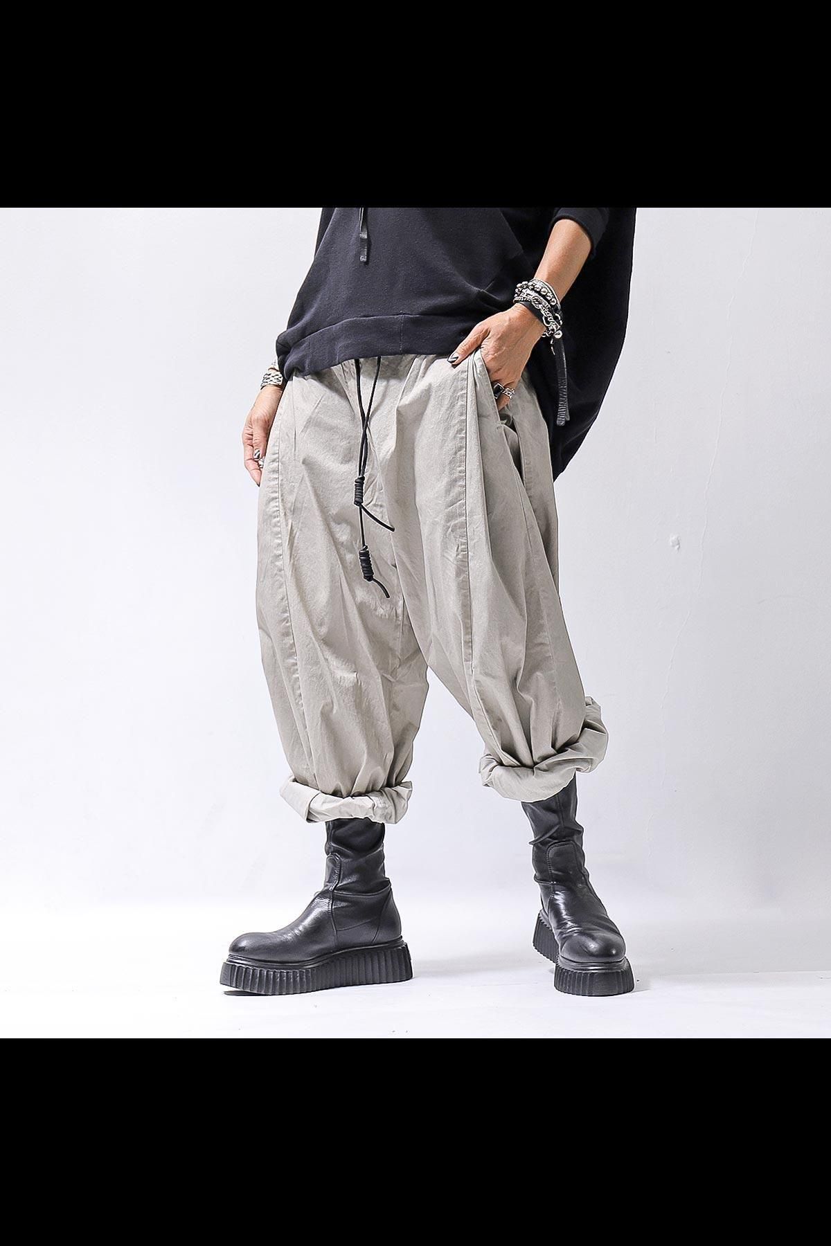 <img class='new_mark_img1' src='https://img.shop-pro.jp/img/new/icons8.gif' style='border:none;display:inline;margin:0px;padding:0px;width:auto;' />UNISEX SIDE TUCK ICONIC COTTON PANTS_SAND CLOUD
