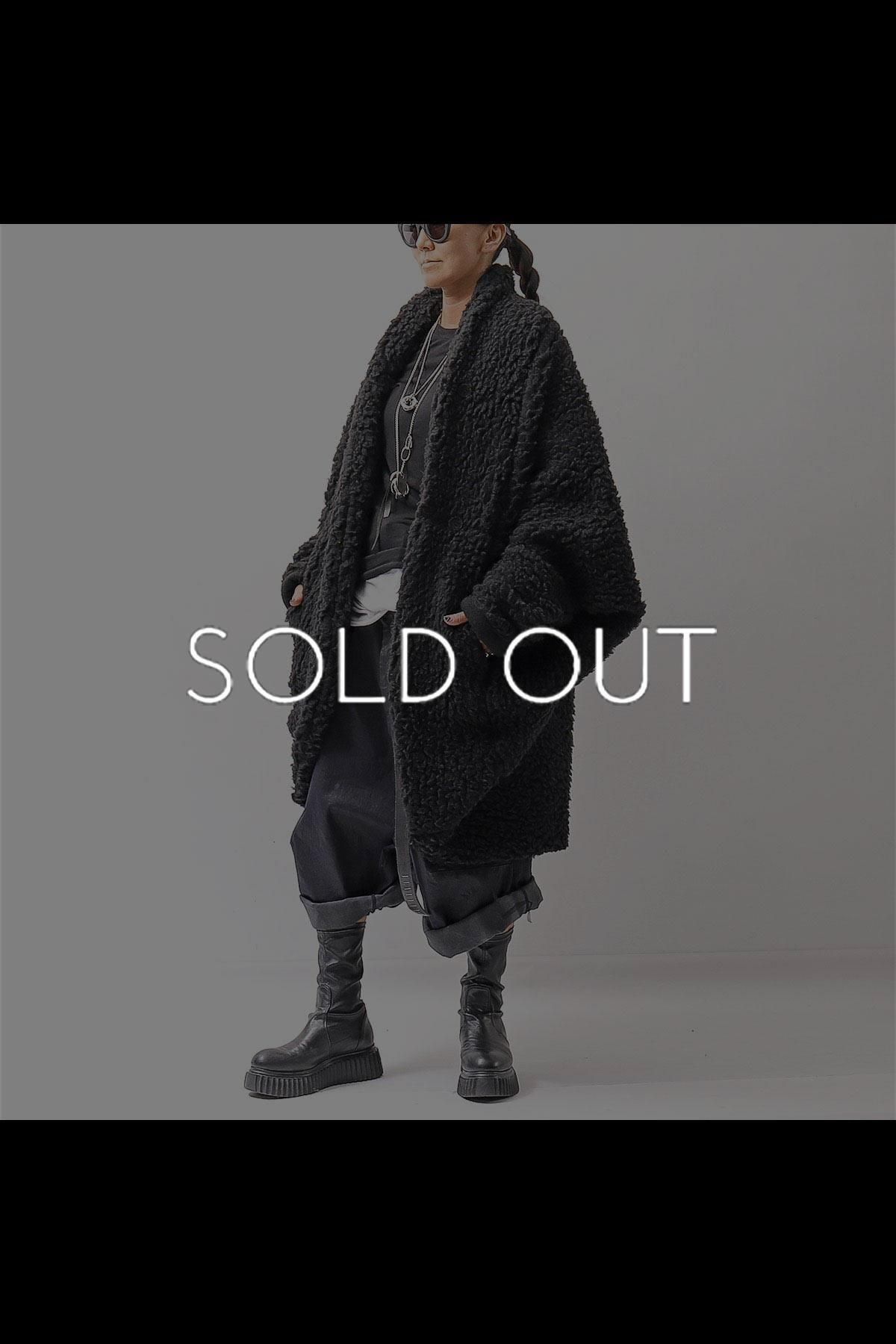 UNISEX OVERSIZED COCOON VIRGIN WOOL BOA KNIT CARDIGAN_BLACK