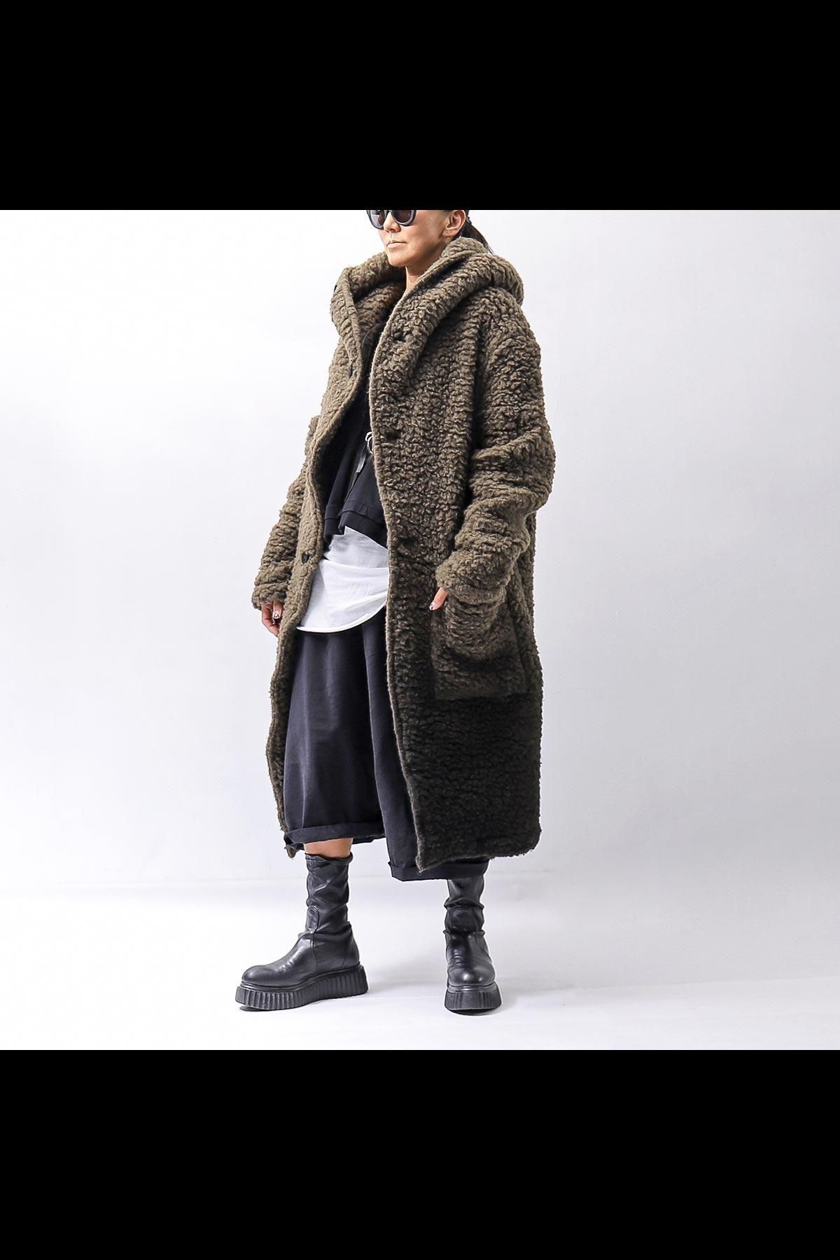<img class='new_mark_img1' src='https://img.shop-pro.jp/img/new/icons8.gif' style='border:none;display:inline;margin:0px;padding:0px;width:auto;' />UNISEX VIRGIN BOA KNIT HOODED COAT_KHAKI BROWN