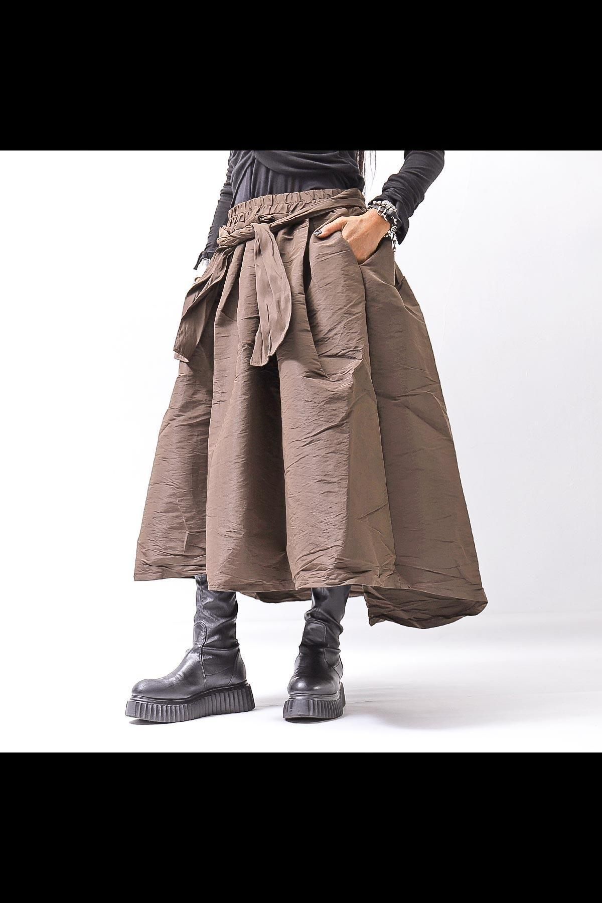 <img class='new_mark_img1' src='https://img.shop-pro.jp/img/new/icons8.gif' style='border:none;display:inline;margin:0px;padding:0px;width:auto;' />SHAPE MEMORY TULIP SKIRT PL6_CHOCOLATE