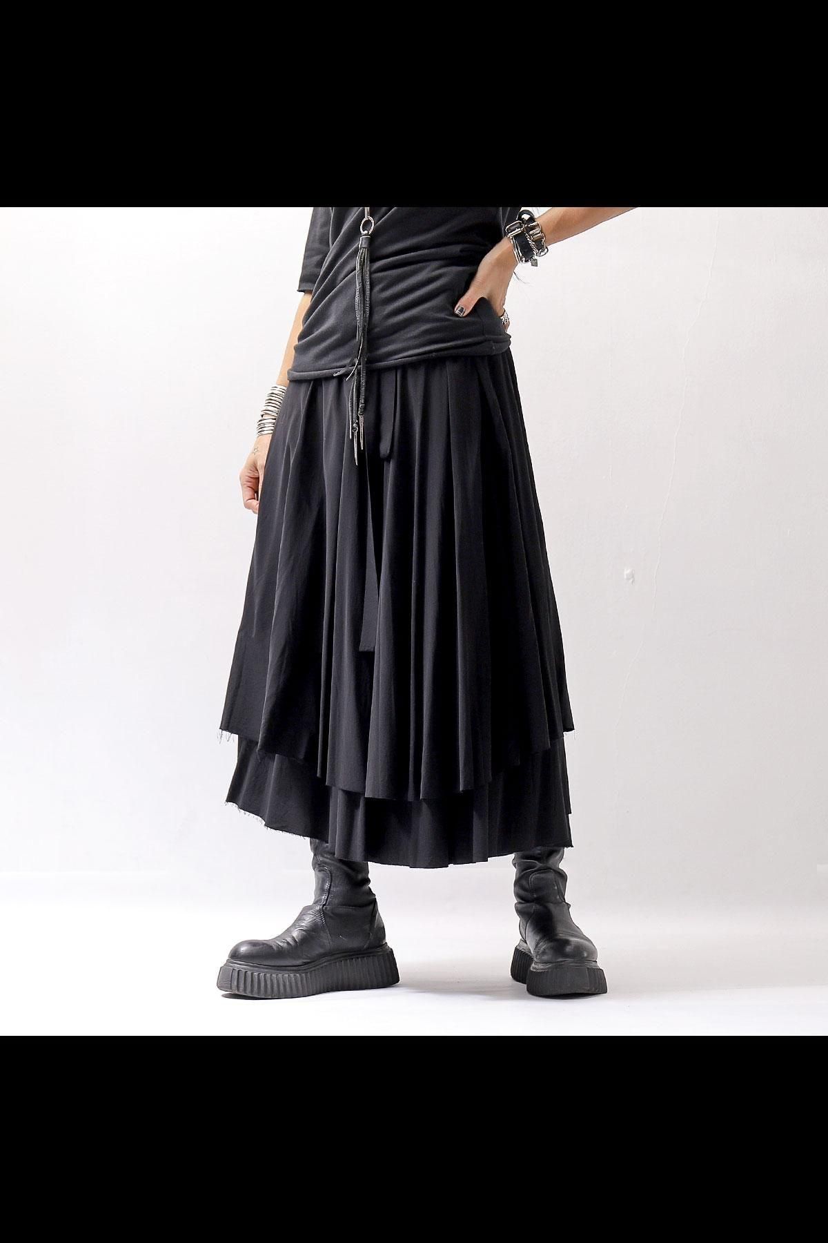 <img class='new_mark_img1' src='https://img.shop-pro.jp/img/new/icons8.gif' style='border:none;display:inline;margin:0px;padding:0px;width:auto;' />WRAP LAYERED SKIRT OGB1736_BLACK