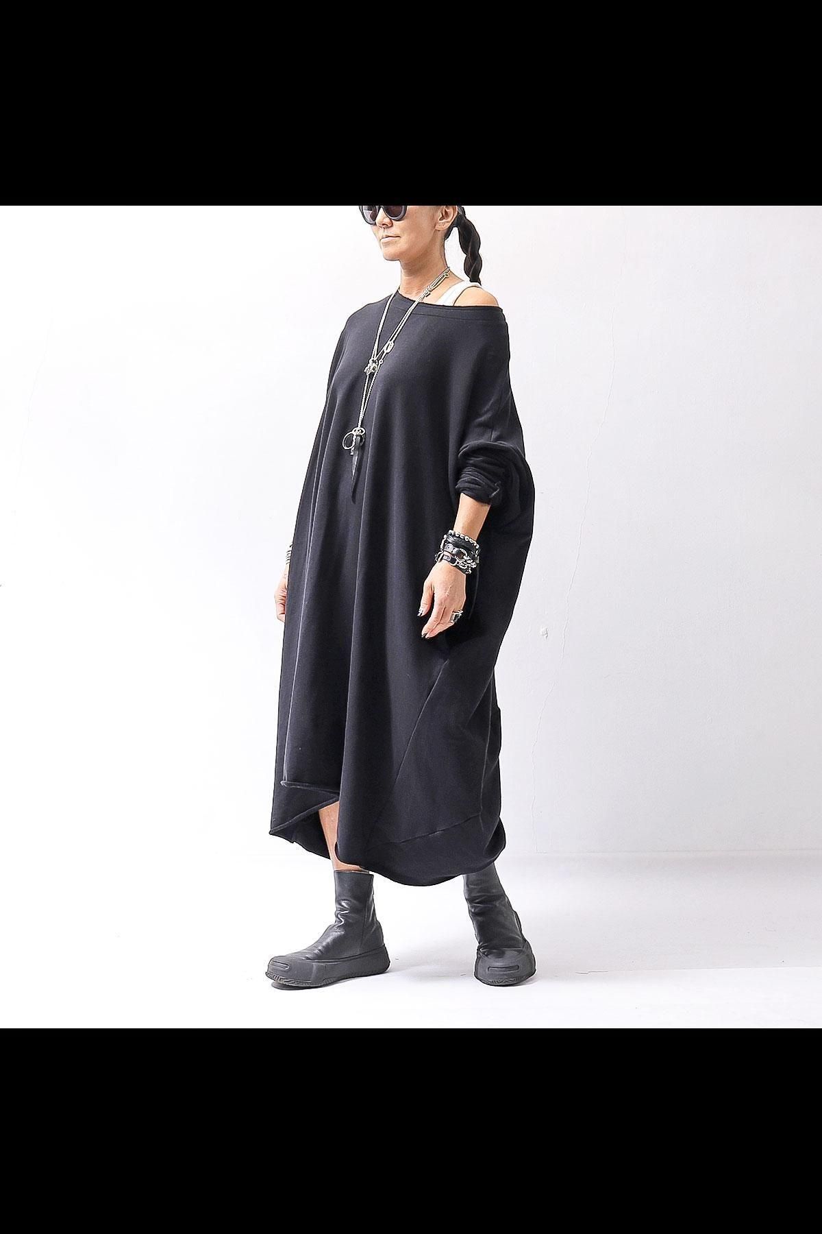 <img class='new_mark_img1' src='https://img.shop-pro.jp/img/new/icons8.gif' style='border:none;display:inline;margin:0px;padding:0px;width:auto;' />OVERSIZED BACK DRAPE DRESS 159QK01_BLACK