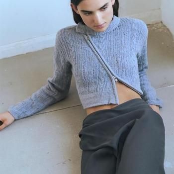 <img class='new_mark_img1' src='https://img.shop-pro.jp/img/new/icons14.gif' style='border:none;display:inline;margin:0px;padding:0px;width:auto;' />TELOPLAN Molly Cardigan