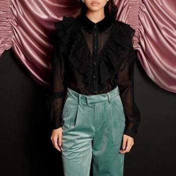 <img class='new_mark_img1' src='https://img.shop-pro.jp/img/new/icons14.gif' style='border:none;display:inline;margin:0px;padding:0px;width:auto;' />sister jane Kelly Ruffle Blouse