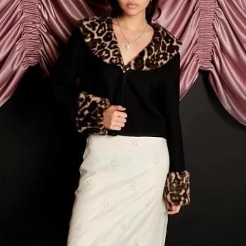 <img class='new_mark_img1' src='https://img.shop-pro.jp/img/new/icons14.gif' style='border:none;display:inline;margin:0px;padding:0px;width:auto;' />sister jane Velma Faux Fur Cardigan