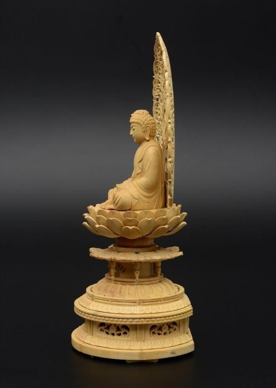 置きタイプ仏像 曹洞宗・臨済宗】柘植製 釈迦如来(座像/2.5寸) 金剛台座 唐草