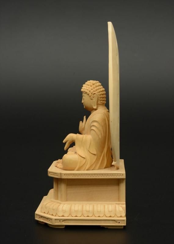 曹洞宗・臨済宗】柘植製 釈迦如来(座像/2.5寸) 四角台座 飛天