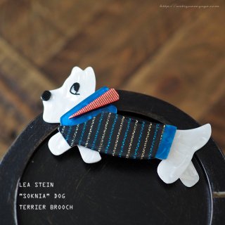 LEA STEIN（リア・スタン）☆「SOKNIA」セーターを着た白いテリア犬のヴィンテージ・ブローチ