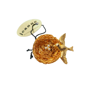 JEANNE（ジャンヌ）☆ワイヤー鳥の巣 パールの卵を見守る親鳥のヴィンテージ・ブローチ【タグ付・デッドストック】