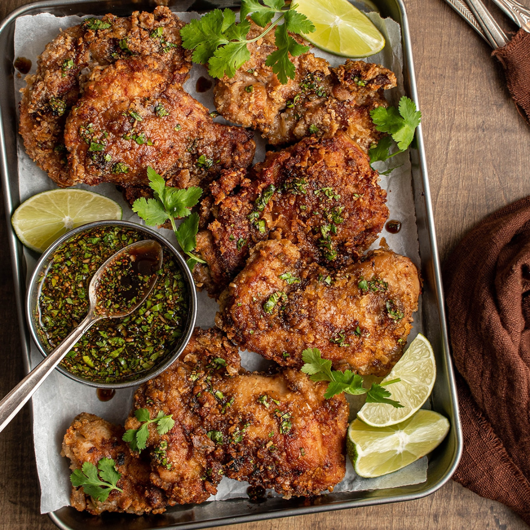 オレンジワインとスパイシー油淋鶏