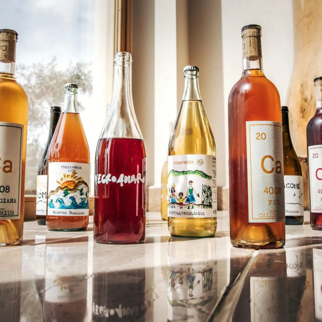 カラフルな色で魅せるオレンジワイン