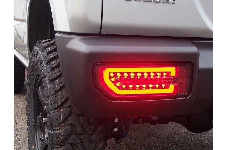 エムブロ　サンダーLEDテール　JB64【ブラックリム】 - 北九州の工藤自動車【kudo-j】 です。ジムニー エブリイ　キャリイ 4WD対応