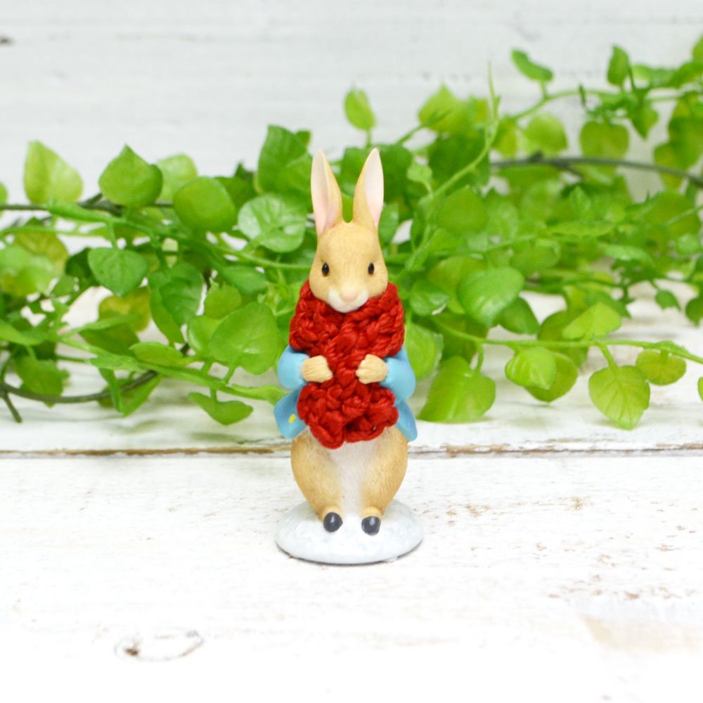  フィギュア（Peter Rabbit in a Festive Scarf）A30179　PR グッズ