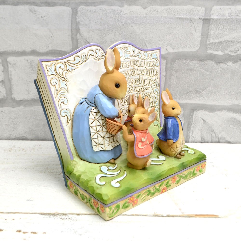 Enesco　Peter Rabbit™ storybook Figure　＃6008742　PR - ピーターラビットグッズ 公式オンラインショップ