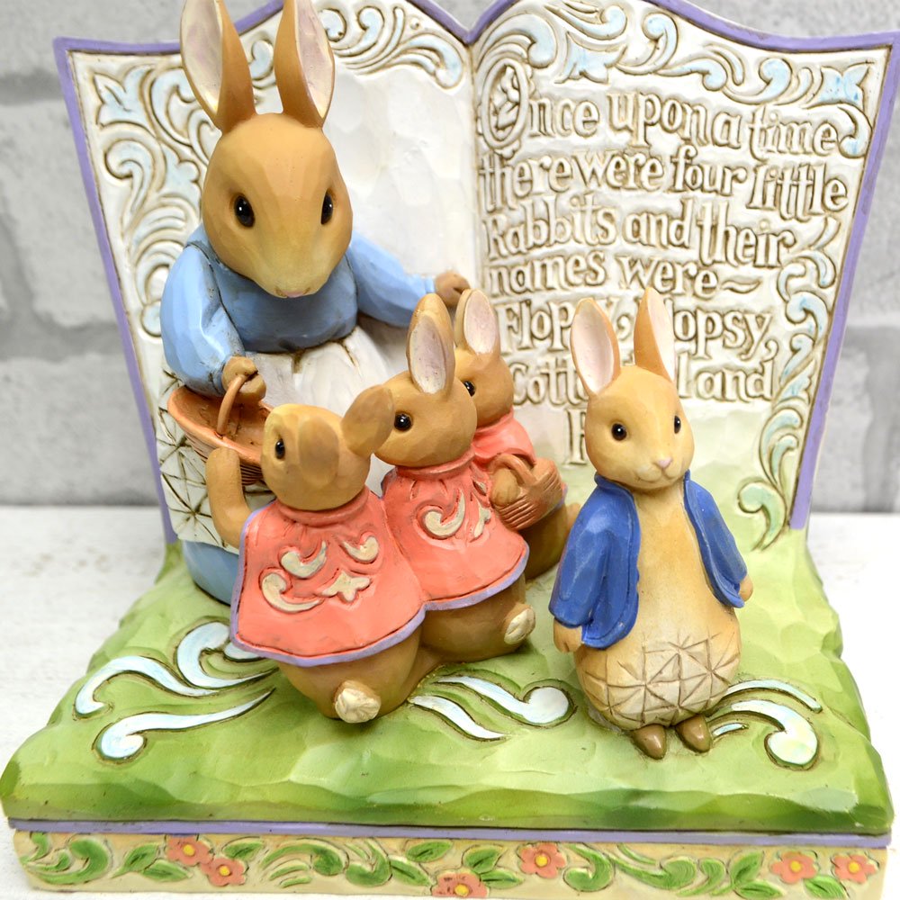Enesco　Peter Rabbit™ storybook Figure　＃6008742　PR - ピーターラビットグッズ 公式オンラインショップ