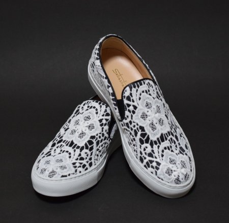 <img class='new_mark_img1' src='https://img.shop-pro.jp/img/new/icons50.gif' style='border:none;display:inline;margin:0px;padding:0px;width:auto;' />SEBASTIAN　LACE　SNEAKER