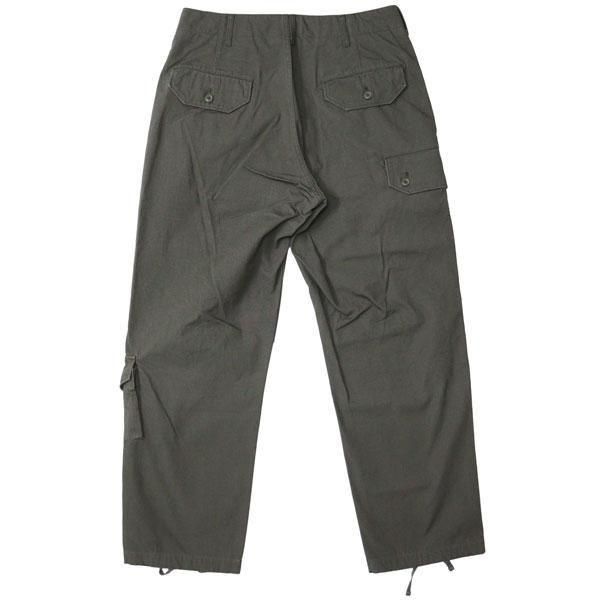 パンツ ENGINEERED GARMENTS aircrew pants cotton Join The Aircrew With Engineered Garments' Latest Military pants