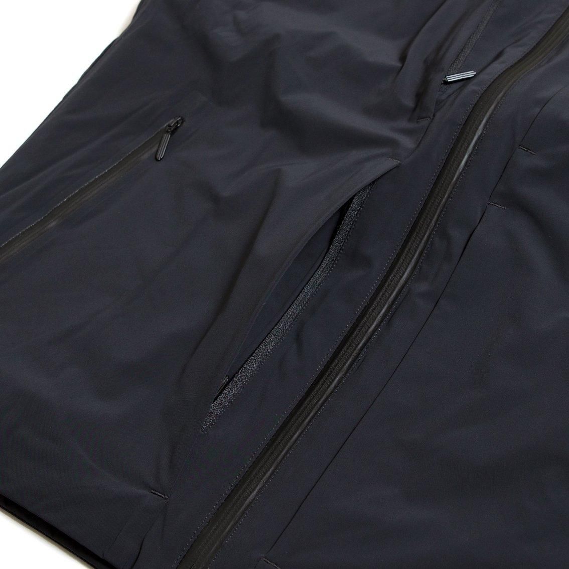 DESCENTE ALLTERRAIN / デサントオルテライン]INSULATED