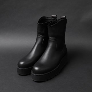 <img class='new_mark_img1' src='https://img.shop-pro.jp/img/new/icons5.gif' style='border:none;display:inline;margin:0px;padding:0px;width:auto;' />TEARS OF SWAN-PLATFORM SHARK SOLE SHORT BOOTS(2022年6月上旬発送開始）