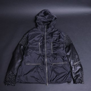 <img class='new_mark_img1' src='https://img.shop-pro.jp/img/new/icons5.gif' style='border:none;display:inline;margin:0px;padding:0px;width:auto;' />TEARS OF SWANvVACANt-LEATHER SLEEVE STUDS PADDED JACKET(