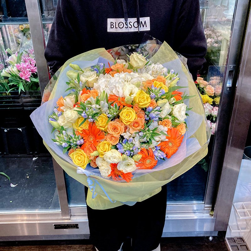 季節の花束 大 ブーケタイプ 祇園 河原町の花屋blossom 京都店