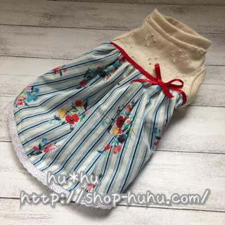 <img class='new_mark_img1' src='https://img.shop-pro.jp/img/new/icons1.gif' style='border:none;display:inline;margin:0px;padding:0px;width:auto;' />ストライプブーケ*ワンピース