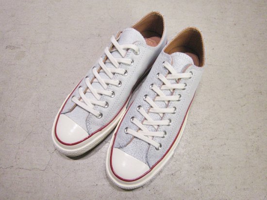 Converse cracked best sale leather