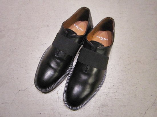 GIVENCHY Strap Fastening Oxford Leather Shoes Black - Laid back