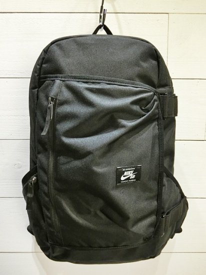 NIKE SB Shelter Backpack Black - Laid 