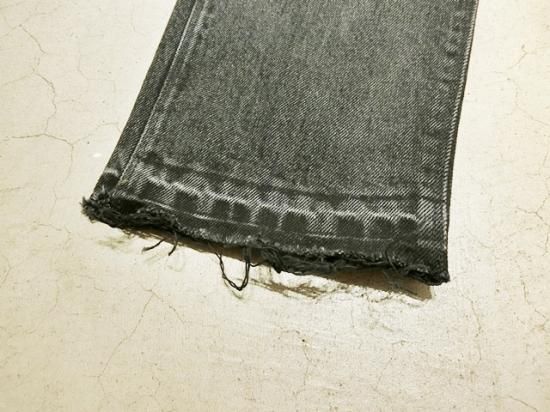 ESSAY Slim Tapered Denim Black - Laid back(レイドバック) | 千葉 柏 セレクトショップ the Sakaki,NEON SIGN,ESSAY,ATELIER BETON,crepuscule,roundabout,O-,NL,COMESANDGOESなど国内ブランドと海外直接買い付けを織り交ぜたショップのオフィシャルウェブサイト ESSAY Slim Tapered Denim Black - Laid back(レイドバック) | 千葉 柏 セレクトショップ the Sakaki,NEON SIGN,ESSAY,ATELIER BETON,crepuscule,roundabout,O-,NL,COMESANDGOESなど国内ブランドと海外直接買い付けを織り交ぜたショップのオフィシャルウェブサイト