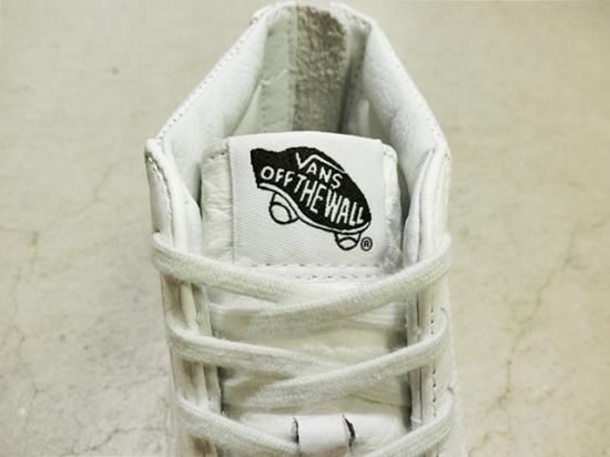 Vans SK8-HI Slim Zip Punching Leather White - Laid back