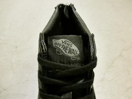 Vans SK8-HI Slim Zip Punching Leather Black - Laid back