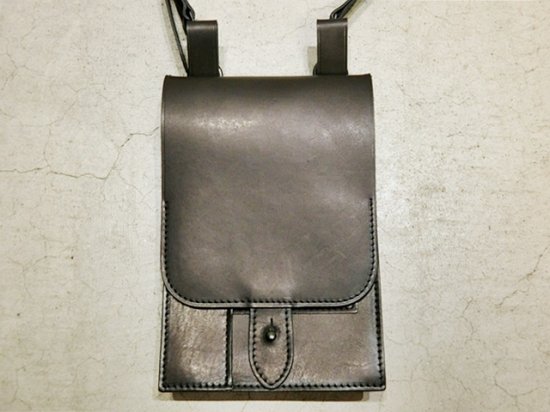 ESSAY Leather Map Bag Black - Laid back(レイドバック) | 千葉 柏