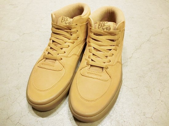 VANS（バンズ） HALF-CAB Nubuck Camel - Laid back(レイドバック