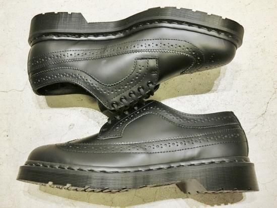 Dr. Martens（ドクターマーチン） WING TIP LEATHER SHOES