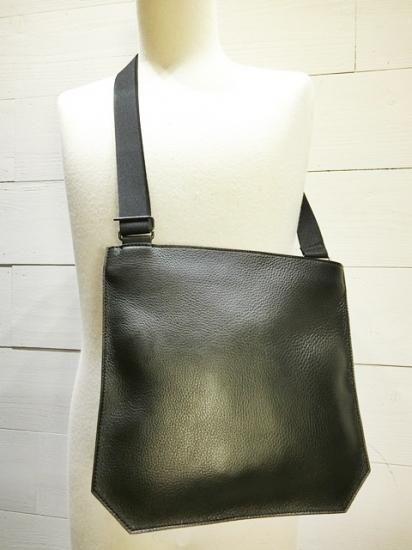 NL（ニール） -Olaf- Shoulder Bag レザーショルダーバッグ Black 