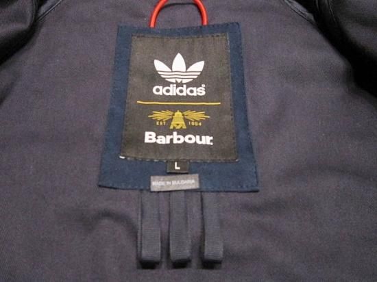 希少☆adidas×Barbourコラボのスニーカー