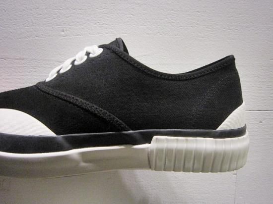 Julien David Sneaker Black - Laid back(レイドバック) | 千葉