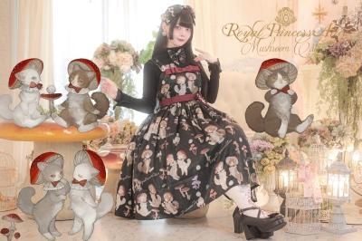 猫ときのこ柄ジャンパースカート