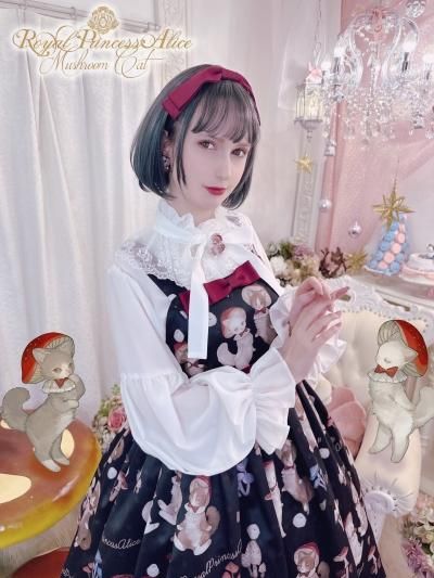 猫ときのこ柄ジャンパースカート