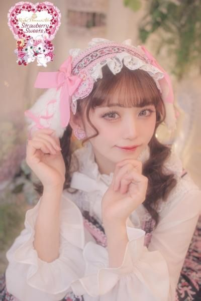 Decoration Strawberryヘッドドレス　クロ Strawberry Charlotte Headdress by Baby, the Stars Shine Bright