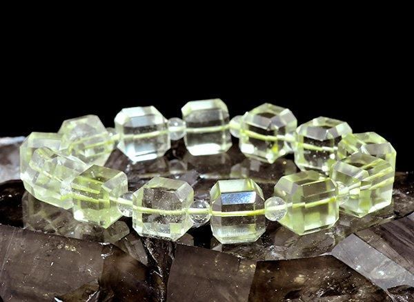 リビアングラス - 吉祥寺の天然石のお店『Seven Wishes』