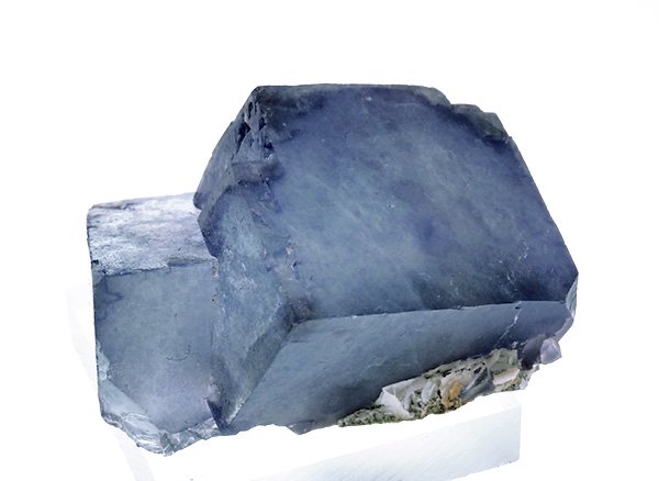 原石<br>美しすぎるブルーフローライトの結晶体<br>中国・湖南省・瑶崗仙鉱山産