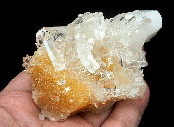 原石<br>美しすぎるマニカランのゴールデンヒーラー水晶クラスター<br>インド ヒマチャル・プラデシュ州クル地区マニカラン、パールバティー産