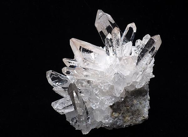 青水晶クラスター約290.3g　ブルークォーツクラスター　台座はオマケします☺︎② クリスタル 水晶クラスター [T802-4147]