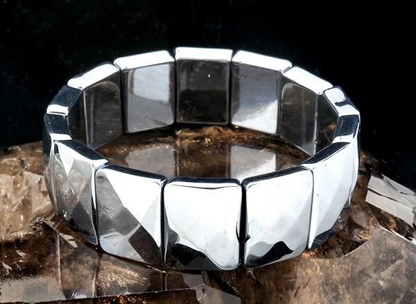 話題の高純度!!テラヘルツ鉱石 - 吉祥寺の天然石のお店『Seven Wishes』